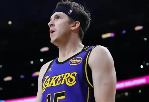 湖人惨败雷霆 里夫斯坦言开局失误需调整状态