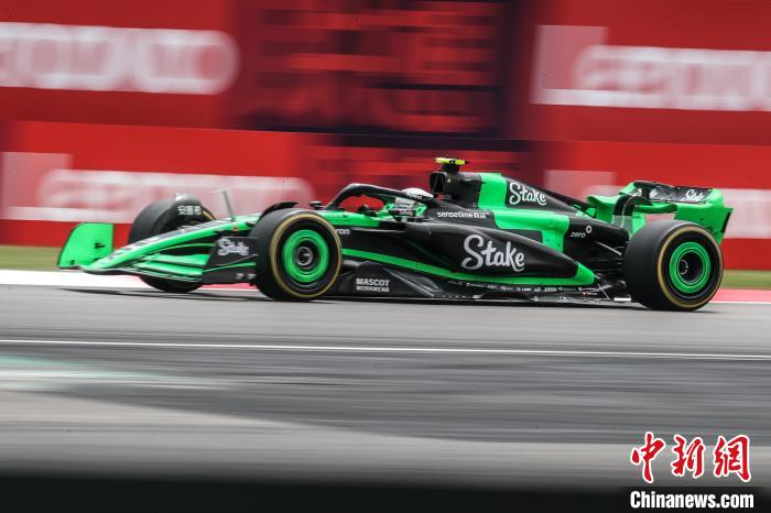 维斯塔潘在上海冲刺赛夺冠，周冠宇第九名无缘