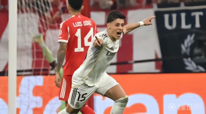 居莱尔欧冠首秀两破拜仁门将引土耳其全国热议