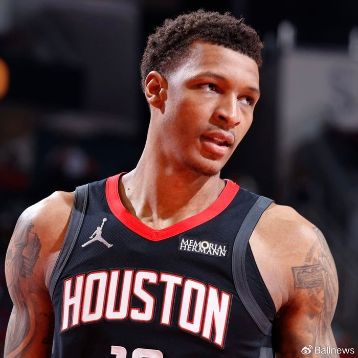 火箭教练乌度卡：贾巴里·史密斯成长轨迹类似伦