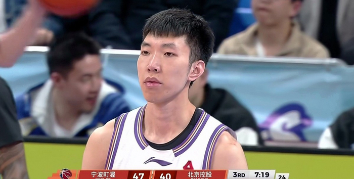 广东三连败冲击争冠前景，季后赛首轮对阵出炉